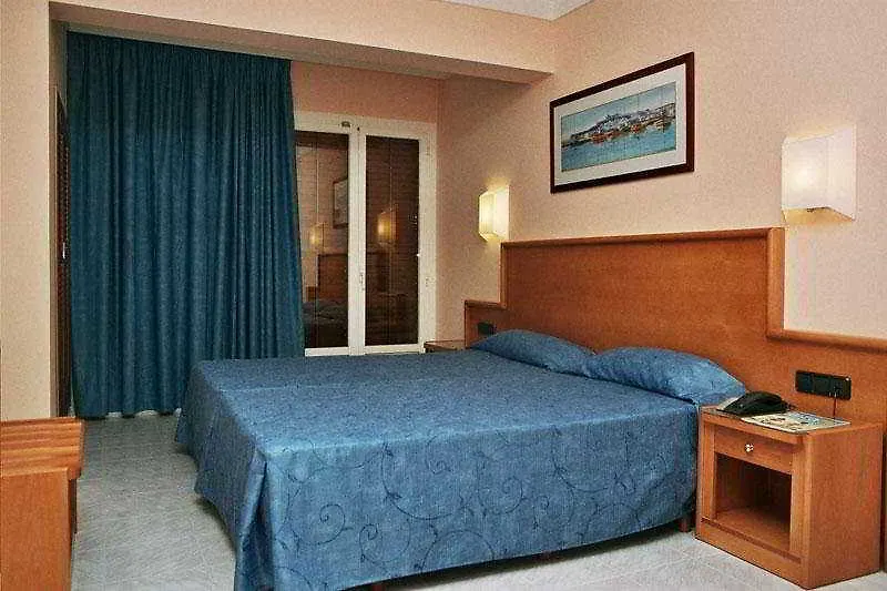 Hotel Ses Figueres Таламанка 3*,